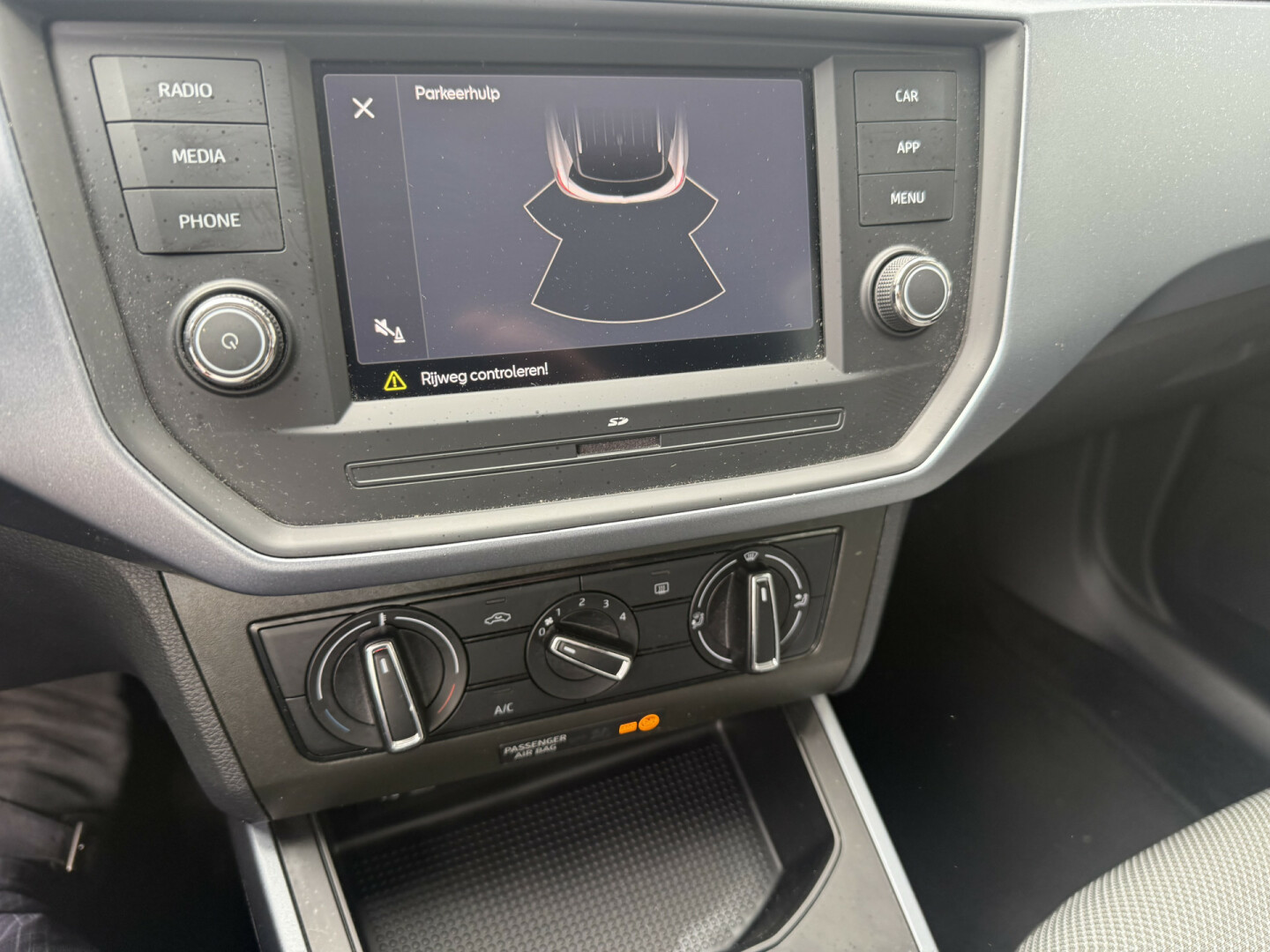 SEAT-Arona-10