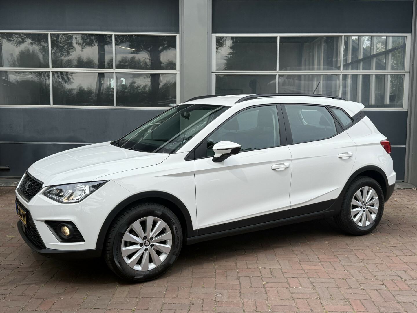 SEAT-Arona-13