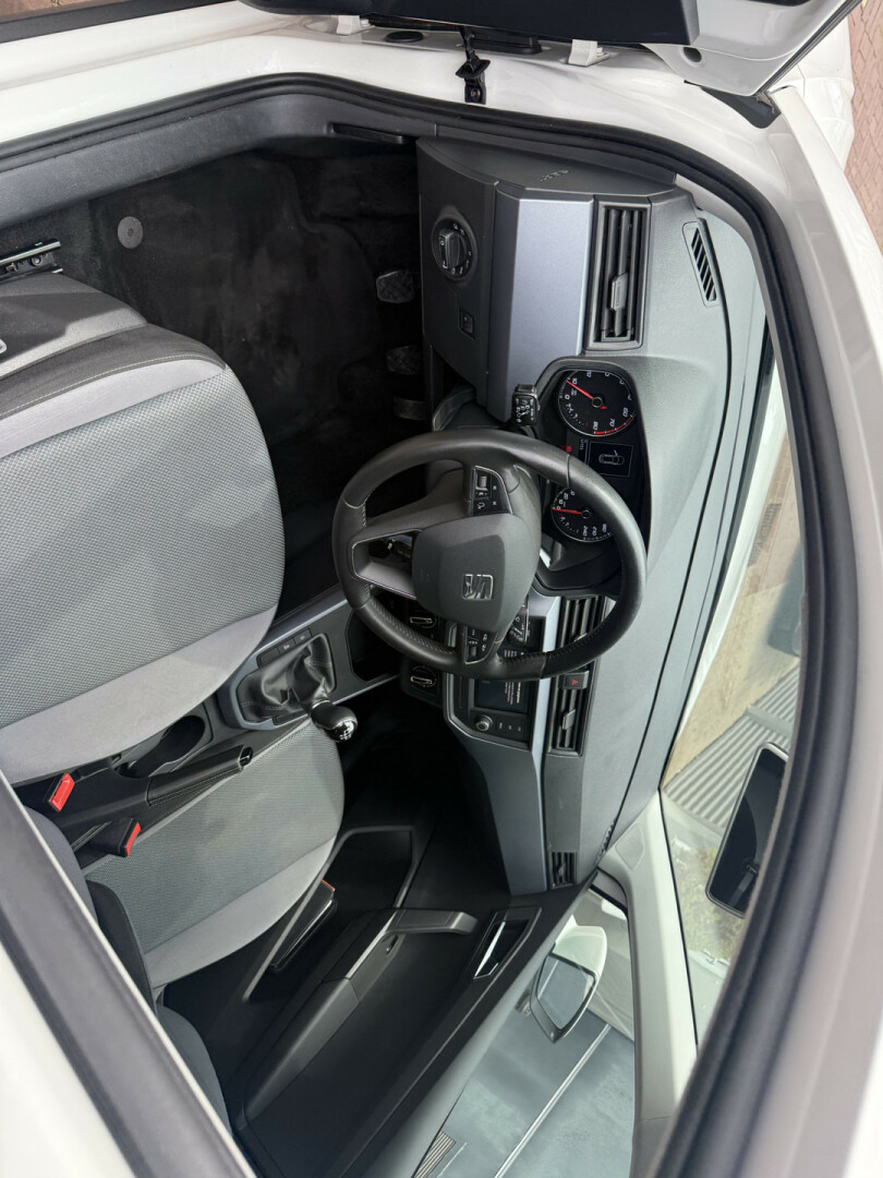 SEAT-Arona-17