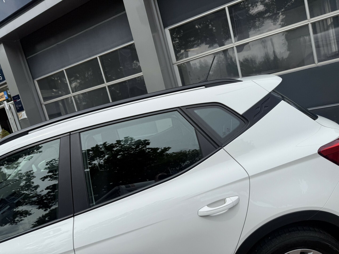 SEAT-Arona-18