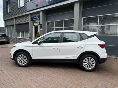 SEAT-Arona-2