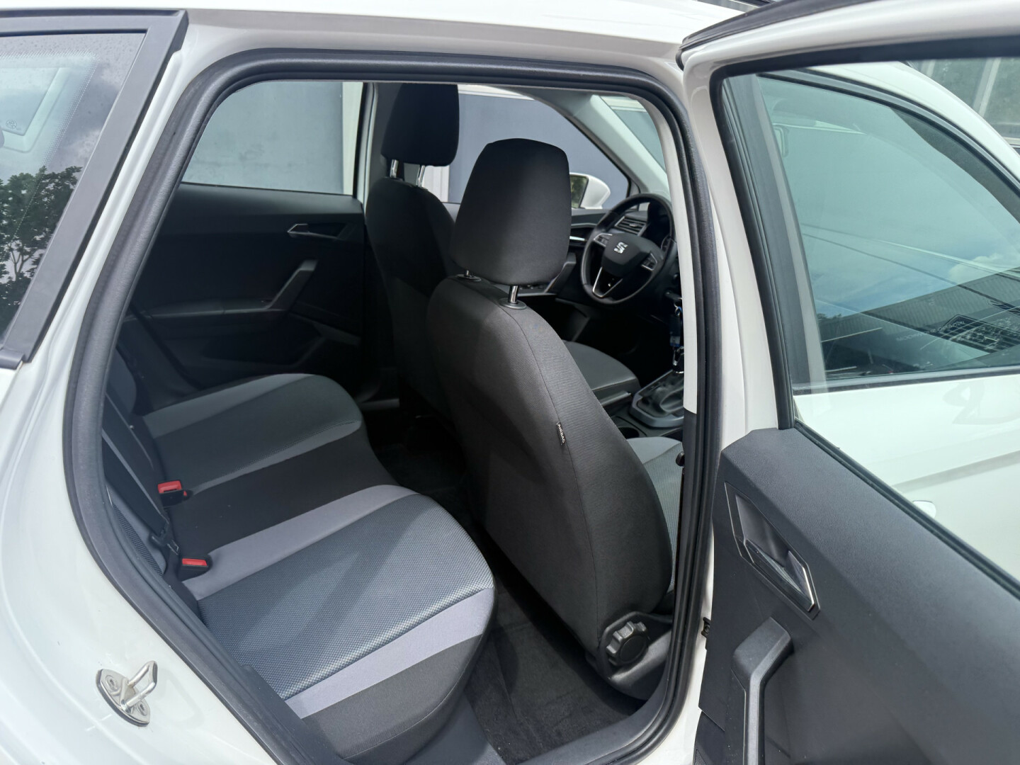 SEAT-Arona-45