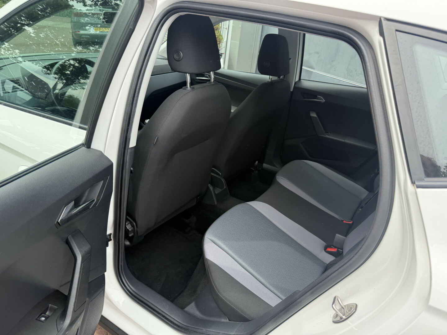 SEAT-Arona-7