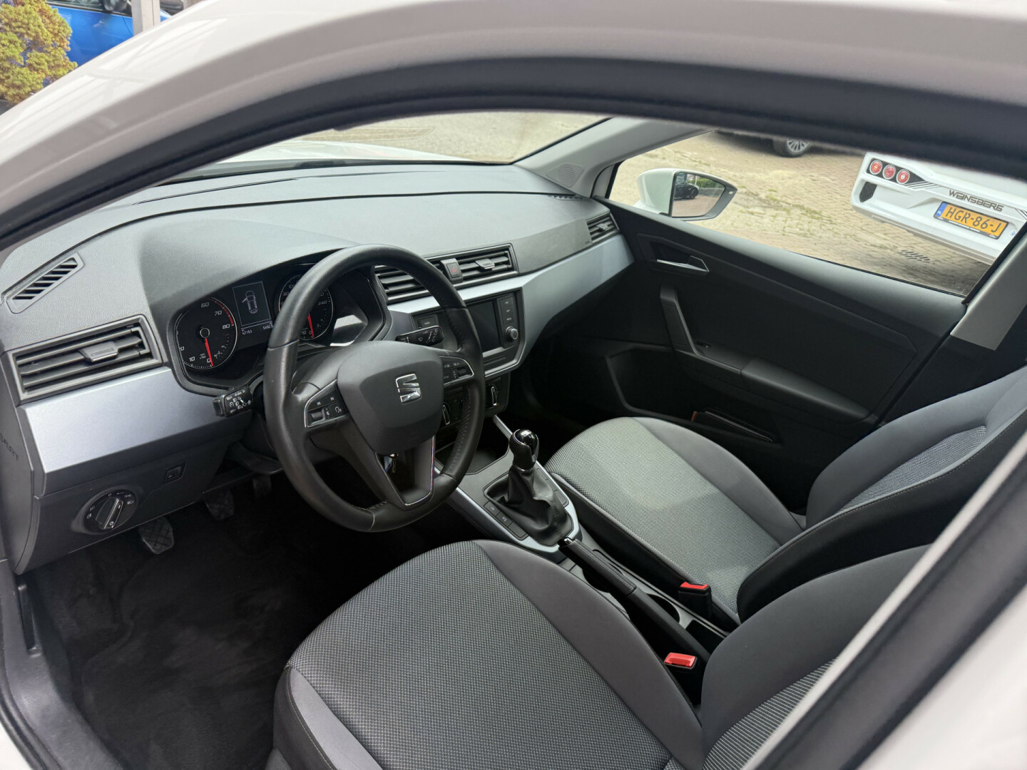 SEAT-Arona-8
