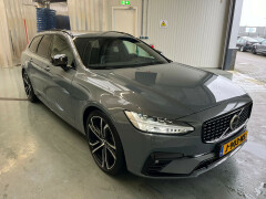 Volvo-V90-2