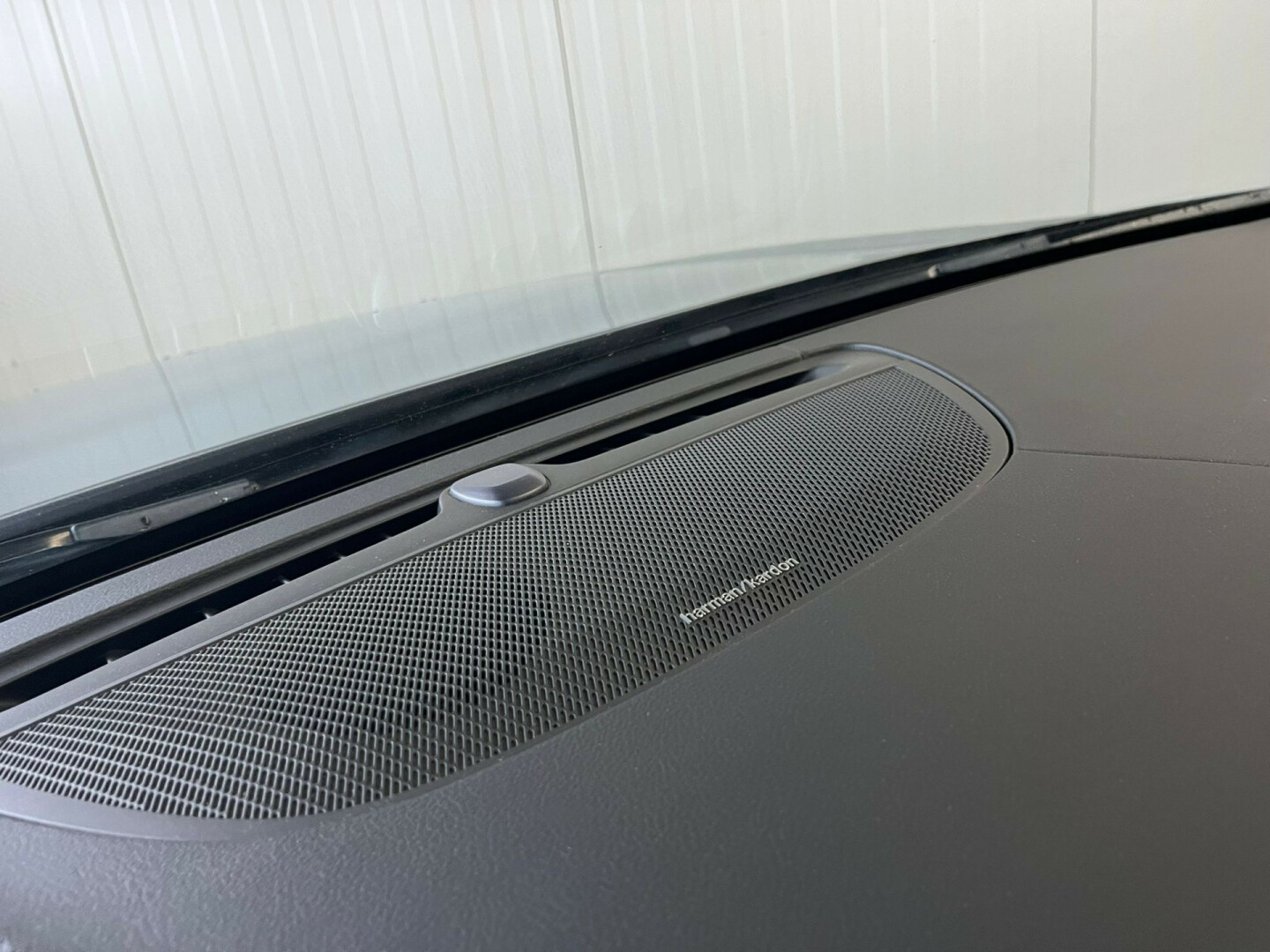 Volvo-V90-26
