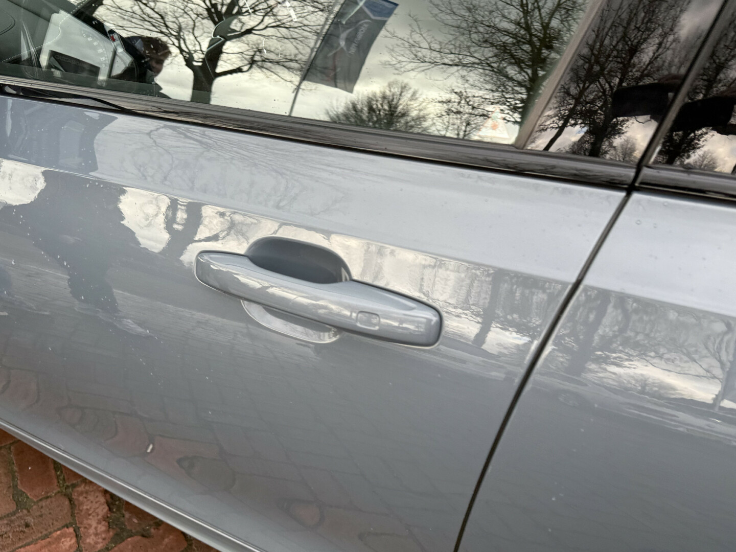 Volvo-V90-32
