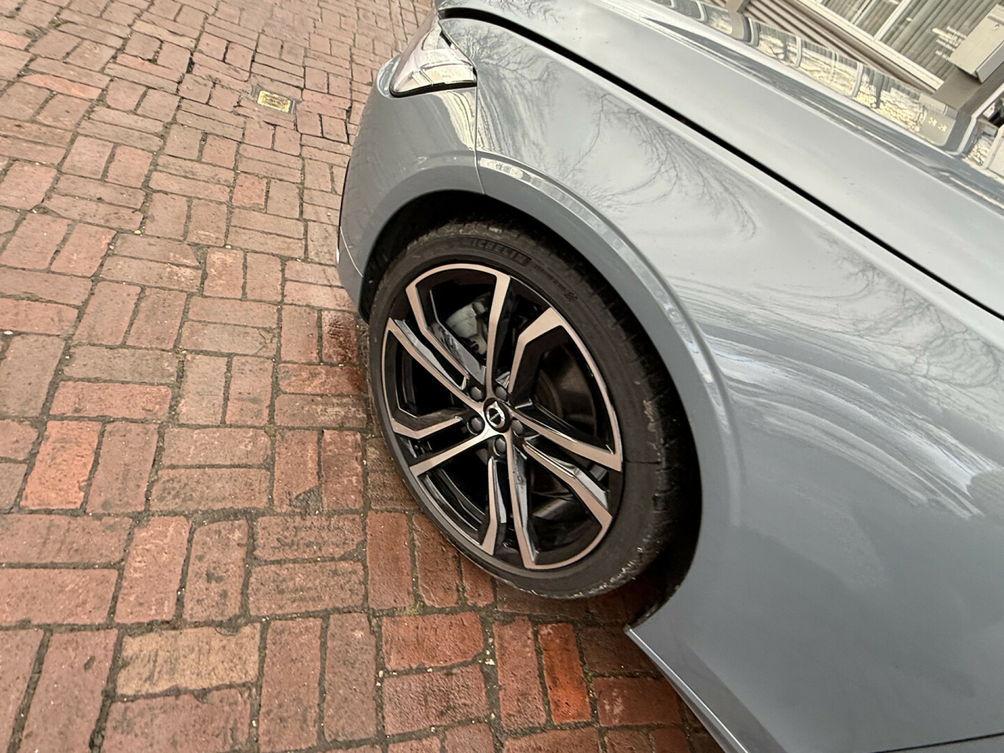 Volvo-V90-39