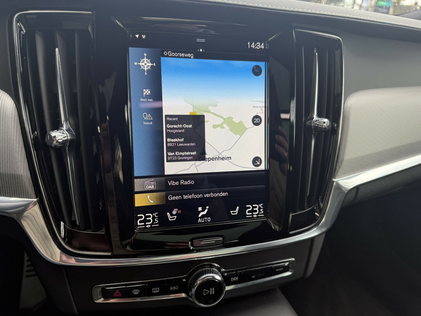 Volvo-V90-55