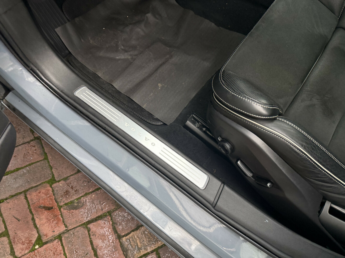 Volvo-V90-65
